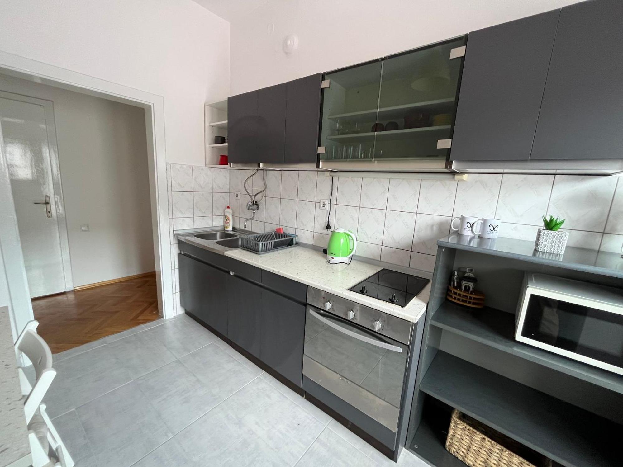 Central M - 5 Apartments 斯科普里 外观 照片