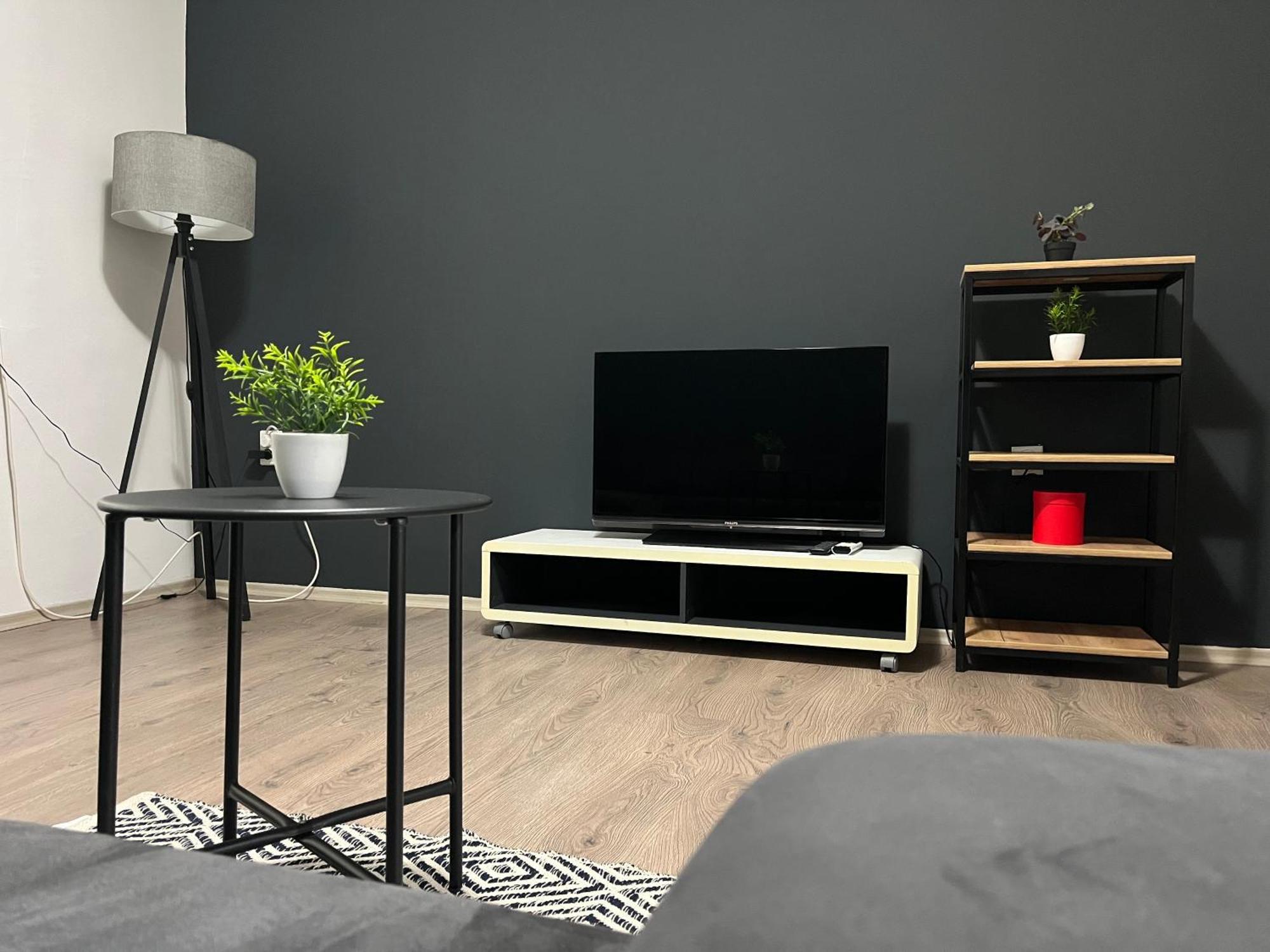 Central M - 5 Apartments 斯科普里 外观 照片